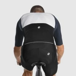 Assos MILLE GTS Jersey C2 14 Assos MILLE GTS Jersey C2 -Cykelsko Butik Assos MILLE GTS Jersey C2 Jerseys Gunpowder Grey SS23 11 20 347 1H XS 3