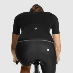 Assos Women's UMA GT Jersey C2 EVO -Cykelsko Butik Assos Women s UMA GT Jersey C2 EVO Jerseys Black Series SS23 12 20 348 18 XS 1