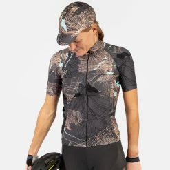 Endura Women's Outdoor Trail Cycling Jersey -Cykelsko Butik Endura Women s Outdoor Trail Cycling Jersey Jerseys NeonPeach SS22 E6212NP 2 6