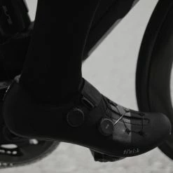 Fizik Vento Infinito Carbon 2 Road Shoes White EU 48 -Cykelsko Butik Fizik Vento Infinito Carbon 2 Black EU 48 Cycling Shoes Black 2023 VER2IXR1C101039 8