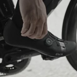 Fizik Vento Infinito Carbon 2 Road Shoes White EU 48 -Cykelsko Butik Fizik Vento Infinito Carbon 2 Black EU 48 Cycling Shoes Black 2023 VER2IXR1C101039 9