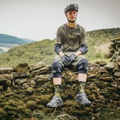 O'Neal Slickrock Short Sleeve Jersey 24 O'Neal Slickrock Short Sleeve Jersey -Cykelsko Butik O Neal Slickrock Short Sleeve Jersey Jerseys Olive Black SS23 ONJR2331S 1