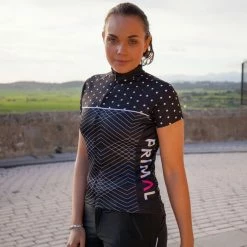 Primal PolkaLine Kortærmet Trøje - Dame 10 Primal PolkaLine Kortærmet Trøje - Dame -Cykelsko Butik Primal Women s PolkaLine Short Sleeve Jersey Short Sleeve Jerseys Black White SS16 POLKJ60W0 4